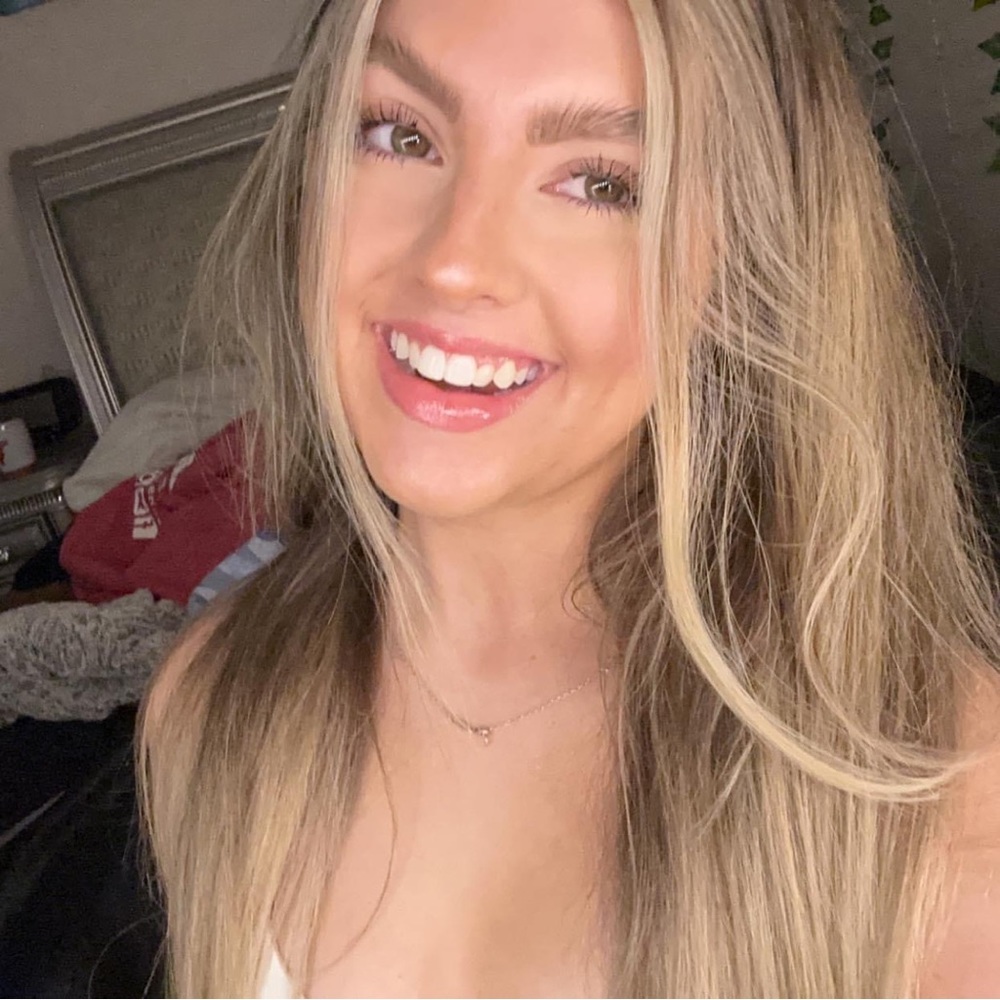 Meet your Posher, Brianna